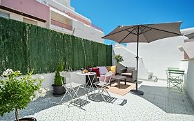Vintage Senses Residences